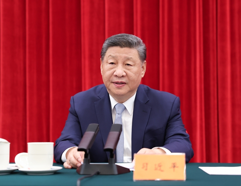 中共中央举行纪念陈云同志诞辰120...